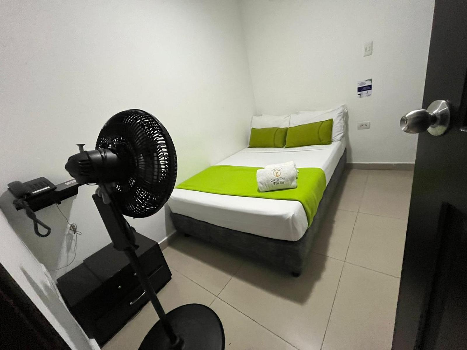 Hotel Castellon Plaza Pereira Extérieur photo